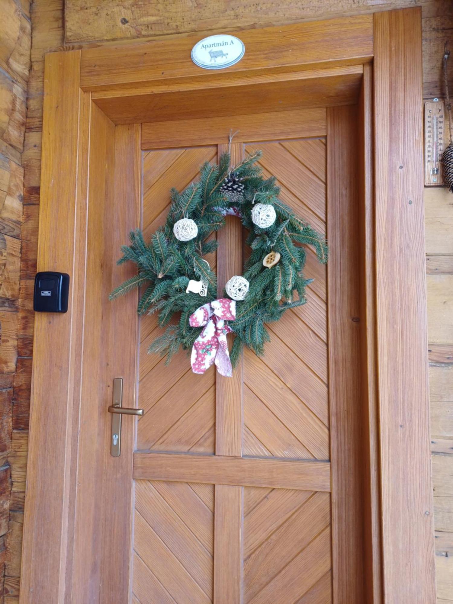 Drevenica Zapadne Tatry S Kupacou Kadou A Krbom Apartment จิอาร์ ภายนอก รูปภาพ